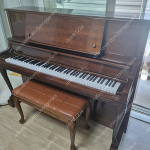 루비츠 앤 손즈 업라이트 피아노 싸게팝니다. (SX-380)