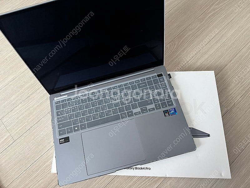 갤럭시 북4 Pro 풀박스 16인치 문스톤그레이--1