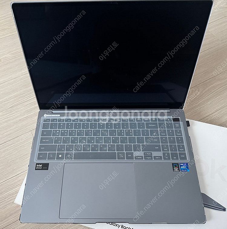 갤럭시 북4 Pro 풀박스 16인치 문스톤그레이--2