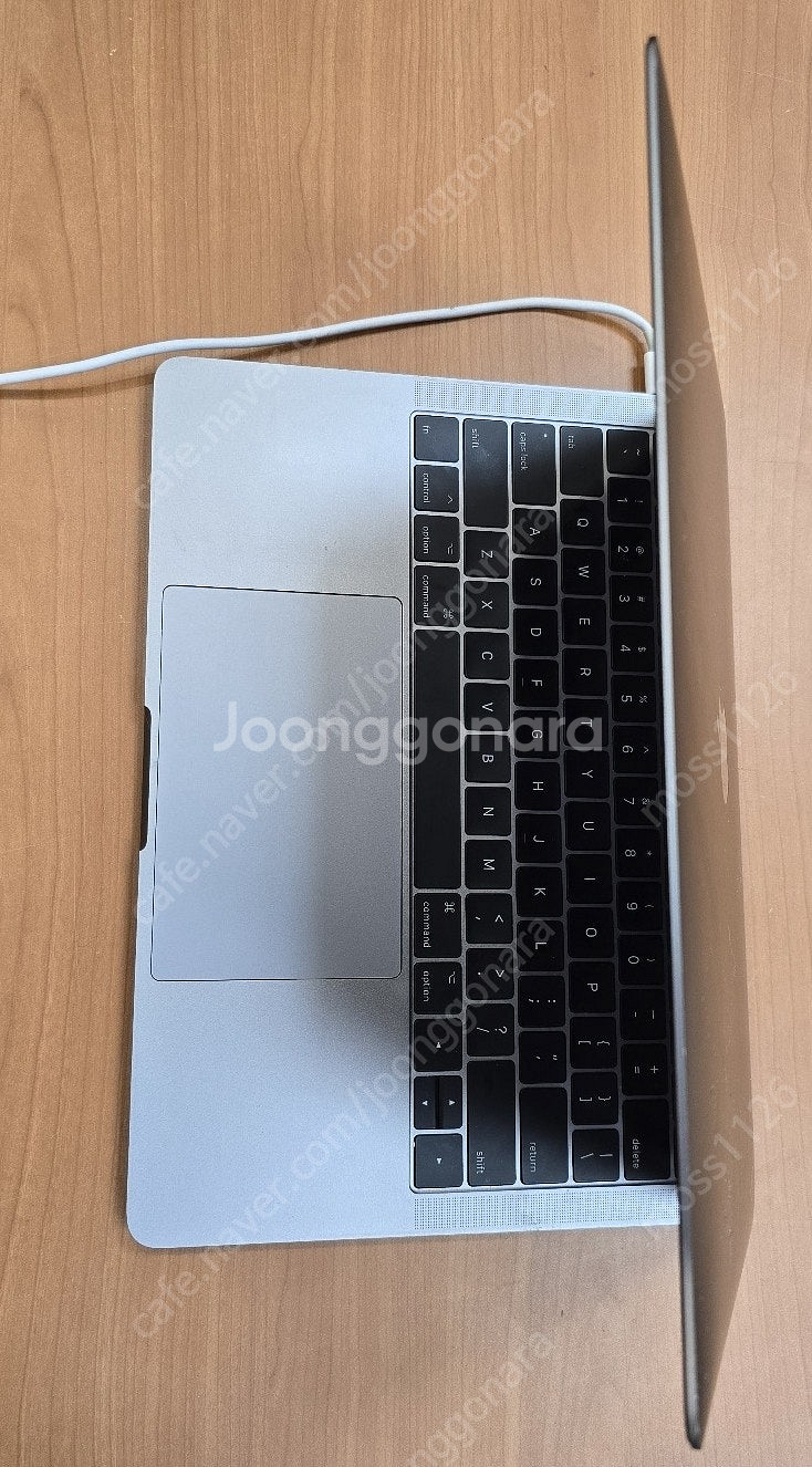 MacBookPro Core i5 2.3 13 inch...--4