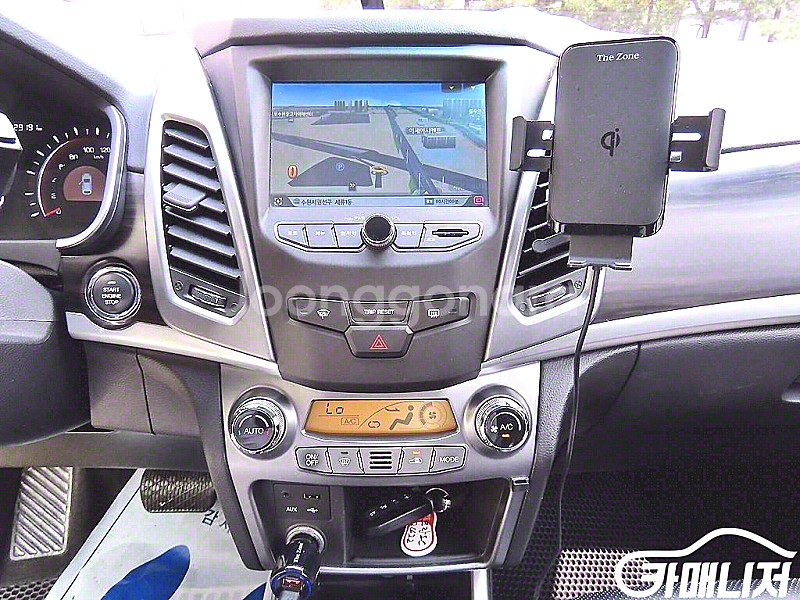 [KG모빌리티(쌍용) ]뉴코란도C 2WD 2.0 CVT...--5