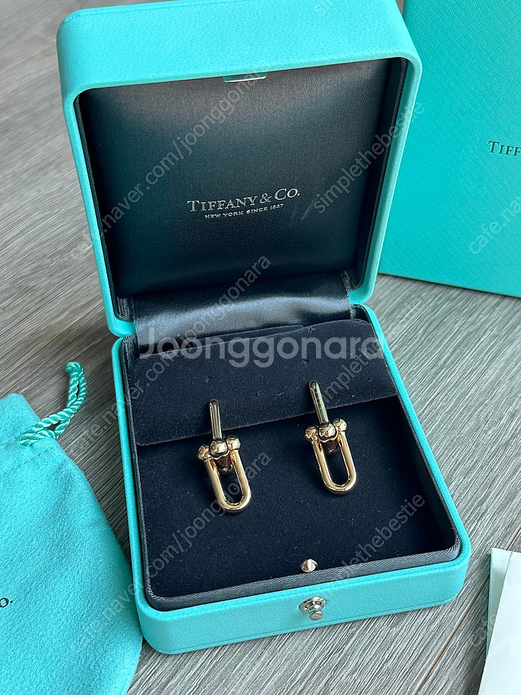 티파니앤코 링크 이어링 라지(거의 새 제품)--4