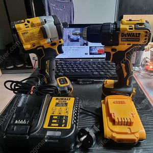 디월트 dcf922 & dcf708 충전기 호환베터리 2ah