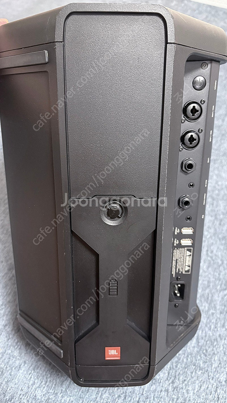 JBL EON ONE Compact 1통--1