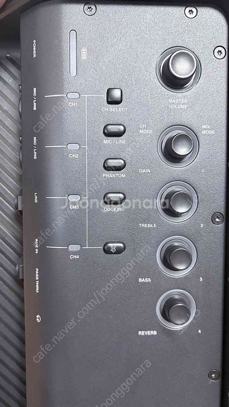 JBL EON ONE Compact 1통--2