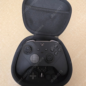 XBOX엘리트패드2세대팝니다.