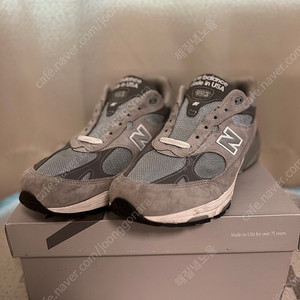 뉴발란스 993 그레이 300사이즈