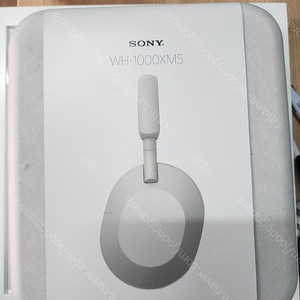 (새상품)소니 헤드셋 WH-1000XM5 실버 색상 팔아요