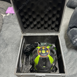 신콘레벨기 새상품급/보쉬레이저측정기 새상품급 팝니다