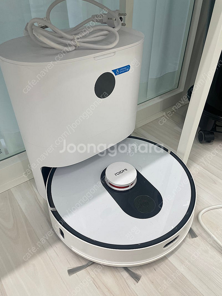 로이드 로봇청소기 팝니다--0