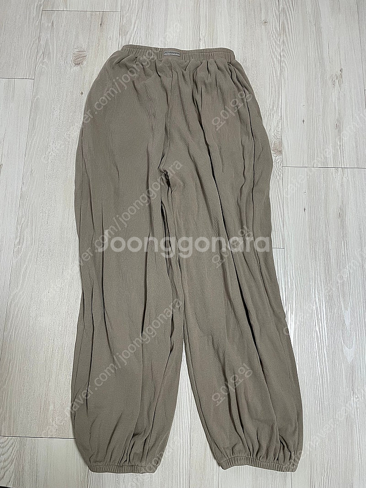 무브웜 바지 판매합니다--1