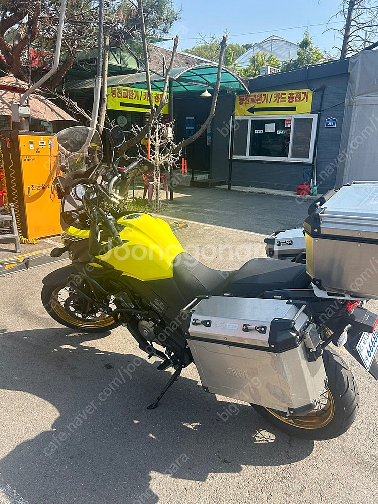 23년 브이스트롬650xt 풀셋트 팝니다--2
