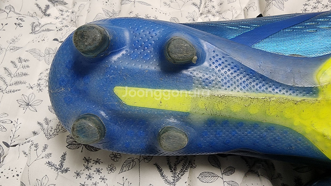 축구화 아디다스 x 18.1 FG 270 팝니다--3