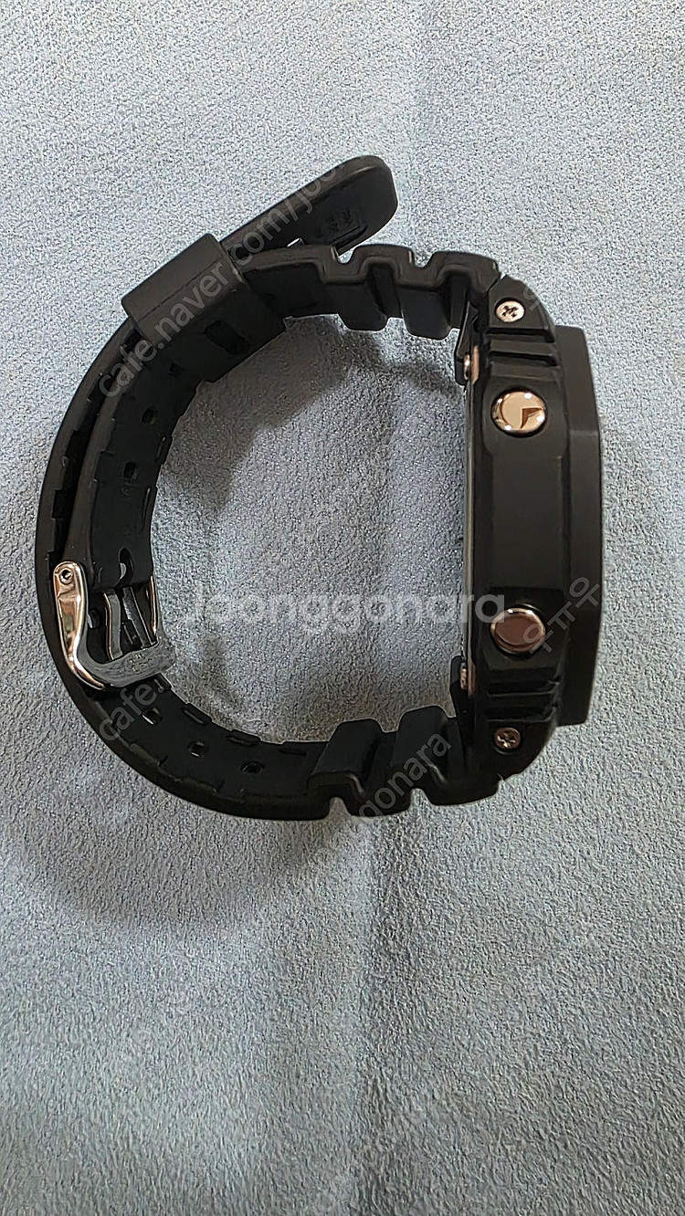 카시오 지샥 GA-2100RL-1ADR 새제품급--2