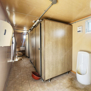 [급매] 대형 수세식 화장실 컨테이너 2.5×6.6m – 내부청소 완료! 여주 출고 대기 중