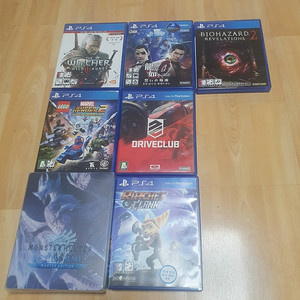 PS4 플스4 타이틀 용과 같이 0,몬스터헌터 아이스본 등 판매합니다.