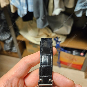 까르띠에 산토스 라지사이즈 가죽스트랩 팝니다