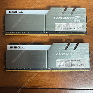 G.SKILL DDR4-3200 CL14 TRIDENT Z RGB 16GB (8*2) 패키지 팝니다.