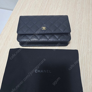 샤넬 캐비어 플랩체인 지갑
