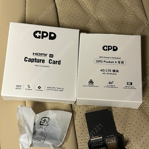 Gpd 포켓4 LTE 모듈+ kvm 모듈 팝니다.