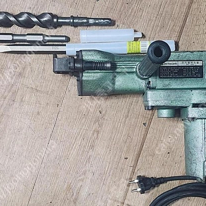 마끼다 충전 그라인더(makita/ DGA 402), 마끼다 충전 원형톱 (DCS 550), 마끼다 밴드쏘(makita 2106), 영우 가스 타정기 (GCN3038A2), 히다찌