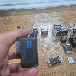 고프로11블랙 크리에이터 패키지 팝니다.