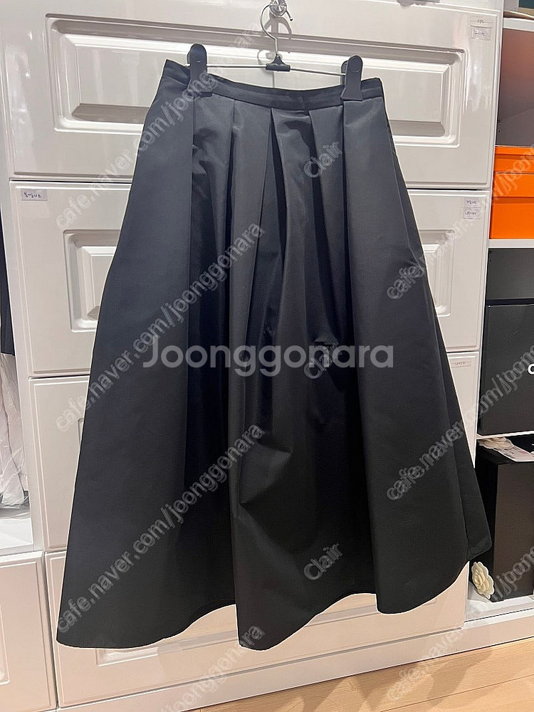 오뮤 시그니처 풀스커트--0