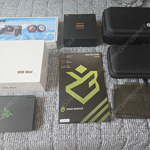 GPD Win Mini 8840u 32g 2t 팝니다