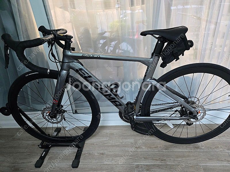 엘파마 에포카 E2000D 로드자전거 팝니다.--0