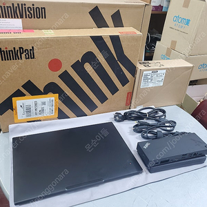 부산 >> 가격내림) 레노버 ThinkPad P1 Gen7 노트북 (울트라9, RTX4070) + 썬더볼트4 독 + 모니터