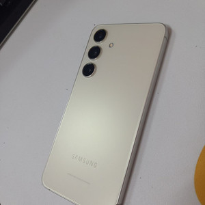 갤럭시s24 sss급 512기가 자급제폰 as기간2026년까지 많아요