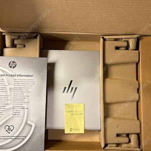 [신품급]HP 파빌리온 에어로 13(Ram 16GB/SSD 512GB/실버 컬러) 판매합니다.