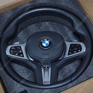 bmw g30 m핸들(풀옵) 정품 민트급