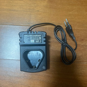 12V 배터리 충전기