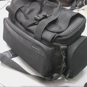 4K FDR-AX100 삼각대 vct vpr100