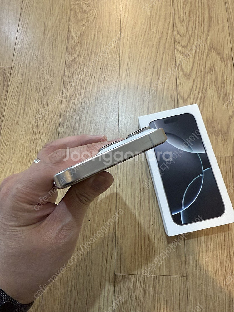아이폰16프로 128gb 화이트--4