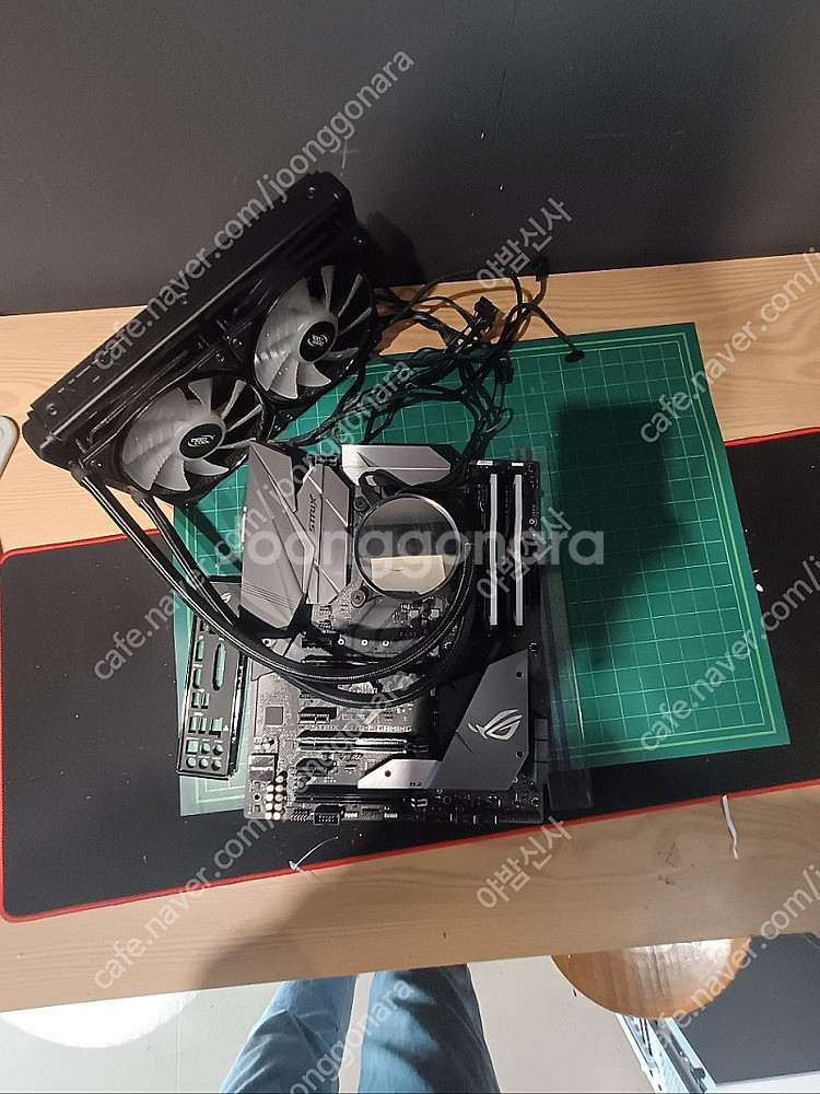 8700K Z370 수냉쿨러 램 8기가X2 RGB 24...--0