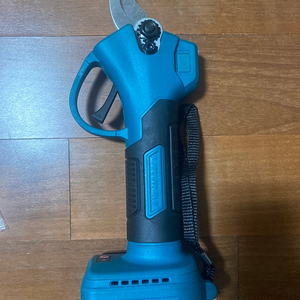 전동 전지가위