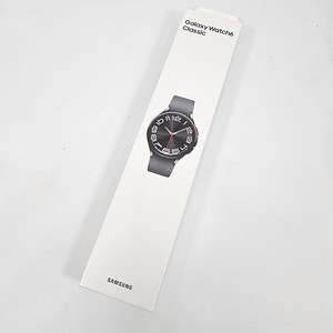 미개봉 새제품 갤럭시 워치6 클래식 16G 블랙색상 43MM 18.5만원 판매합니다.