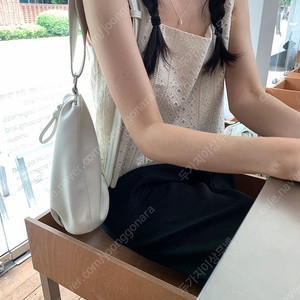 윤슬샵 제작 레이스탑 슬리브리스 /타낫 레이지샵 더바넷 제이투유 웨어웨더