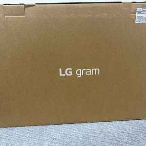 LG 그램 16인치 16ZB90R-GP5TL 노트북 새상품 판매합니다.