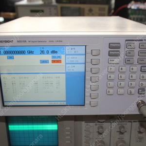 Keysight N9310A RF 신호 발생기