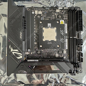 Asus b650e-i & 9600x 보드셋 판매합니다