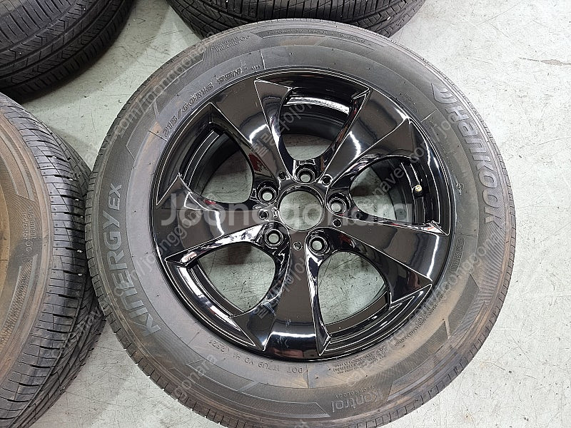 bmw 3시리즈 f30 16인치 중고휠타이어 판매 남양...--1