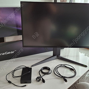 LG 울트라기어 32GQ950 4K모니터