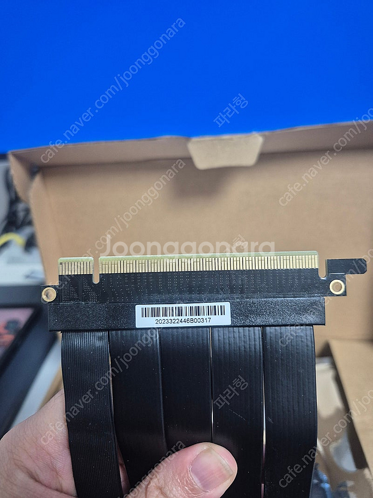 잘만 ZM-RCG422 PCIe 4.0 x16 라이저 ...--1