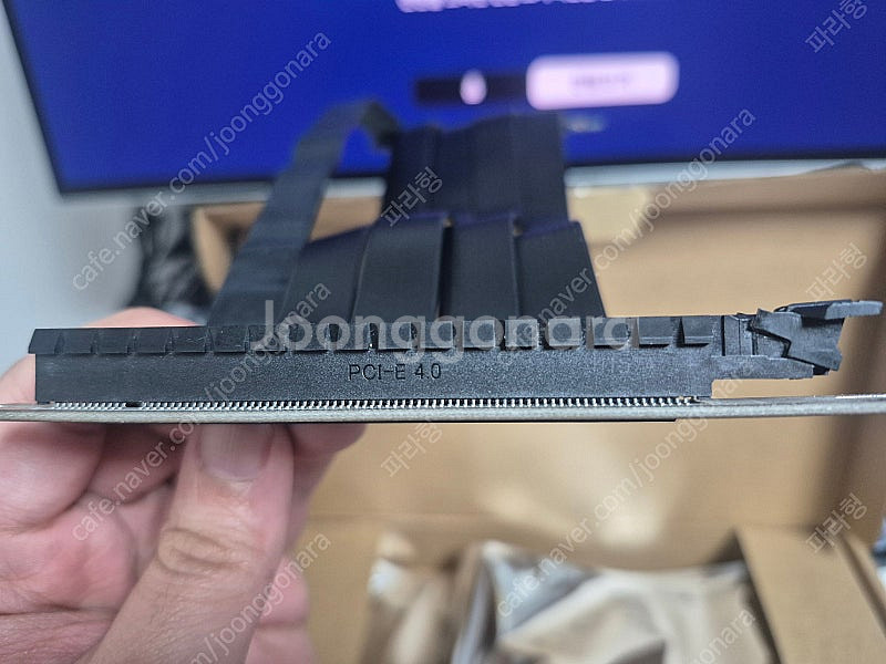 잘만 ZM-RCG422 PCIe 4.0 x16 라이저 ...--3