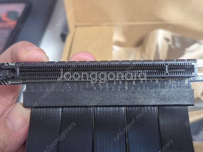 잘만 ZM-RCG422 PCIe 4.0 x16 라이저 ...--8