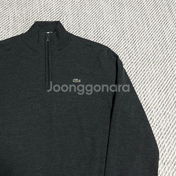 Lacoste 라코스테 다크그레이 반집업 니트 판매합니...--1