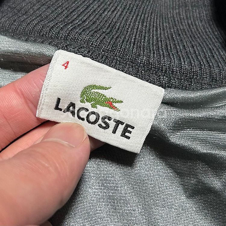 Lacoste 라코스테 다크그레이 반집업 니트 판매합니...--4
